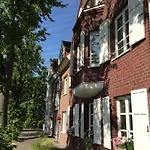 Fine Art Apartment
