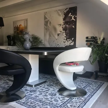 Fine Art Apartment